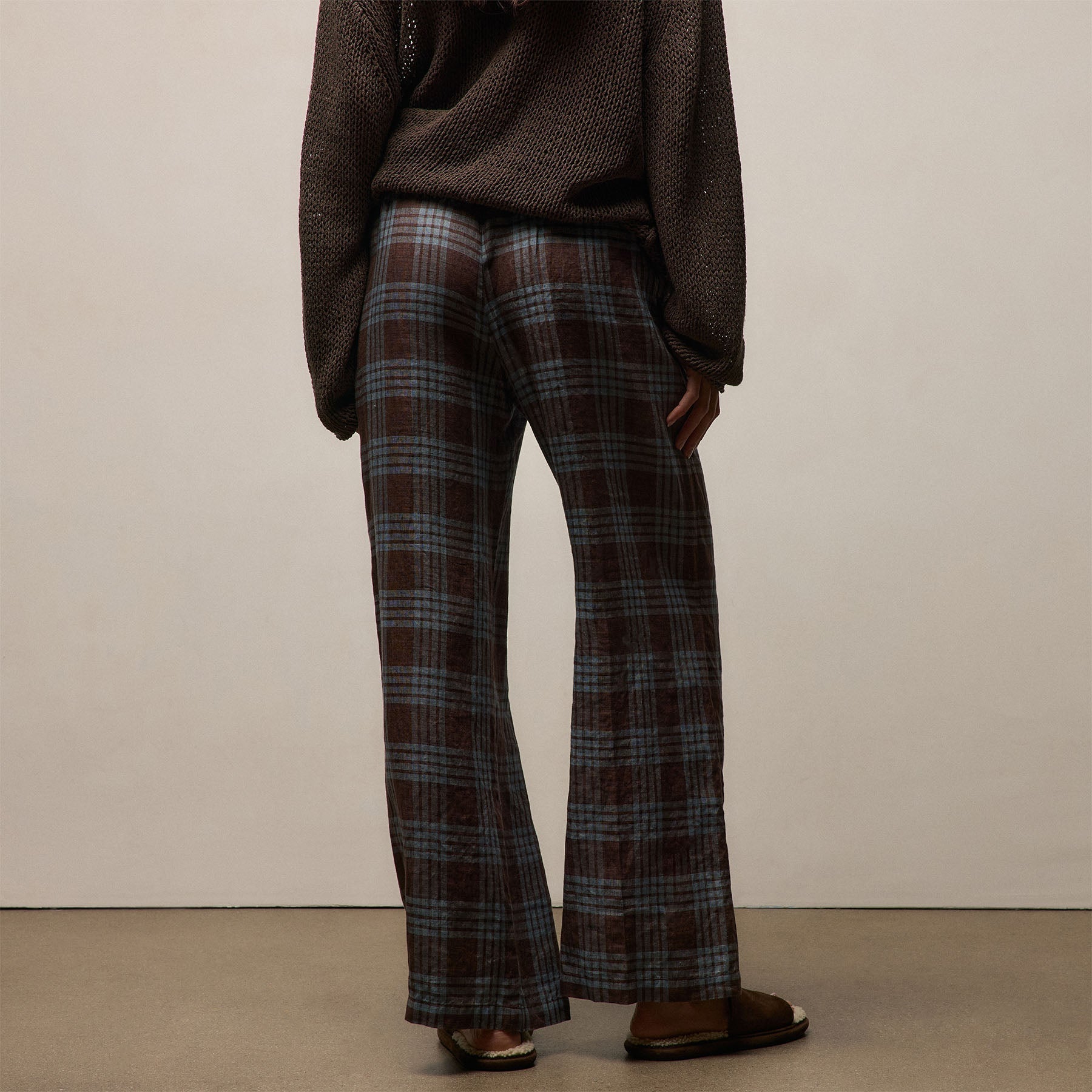 Plaid Linen Beach Pant in Plum Plaid | James Perse Los Angeles