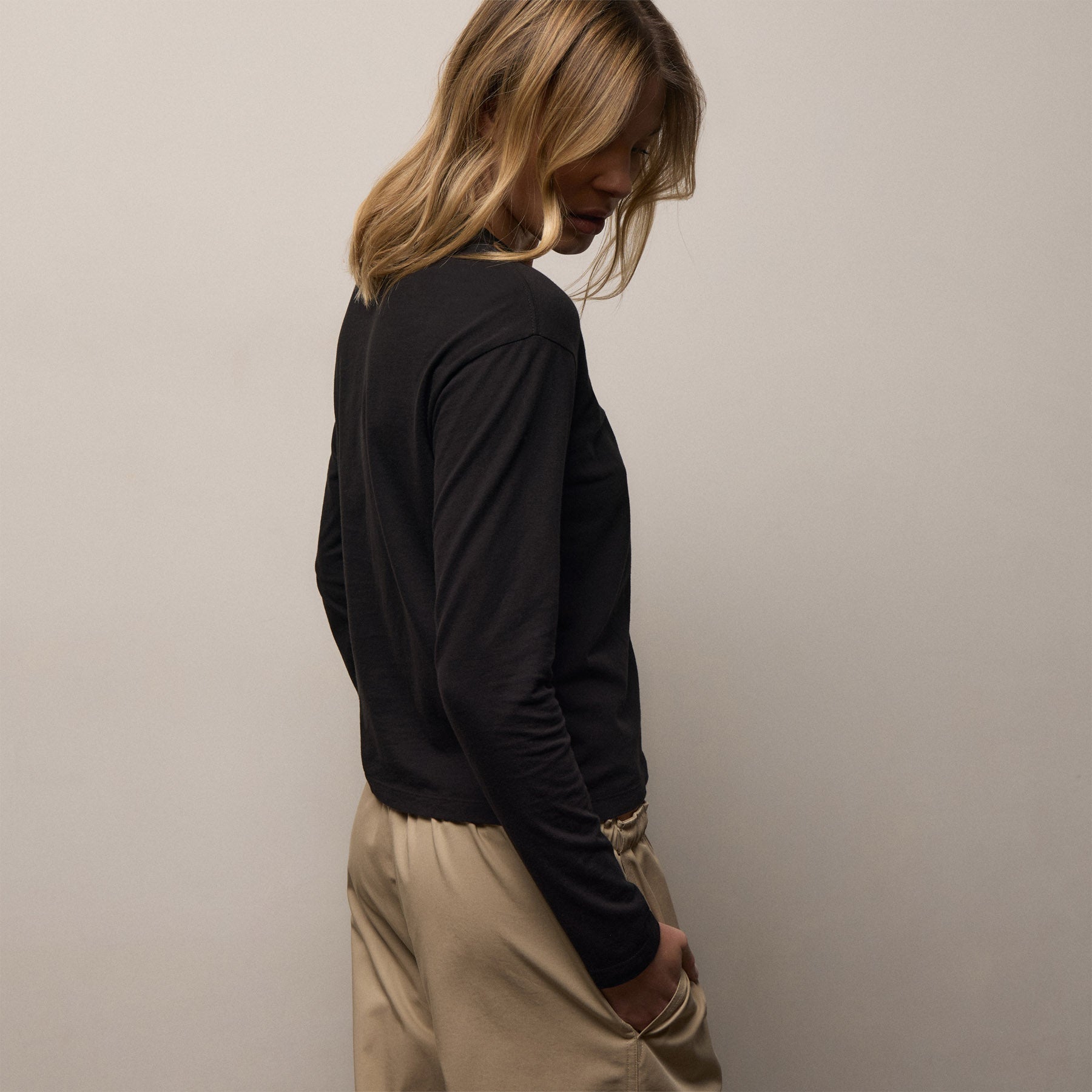 Vintage Boxy Tee in Black | James Perse Los Angeles