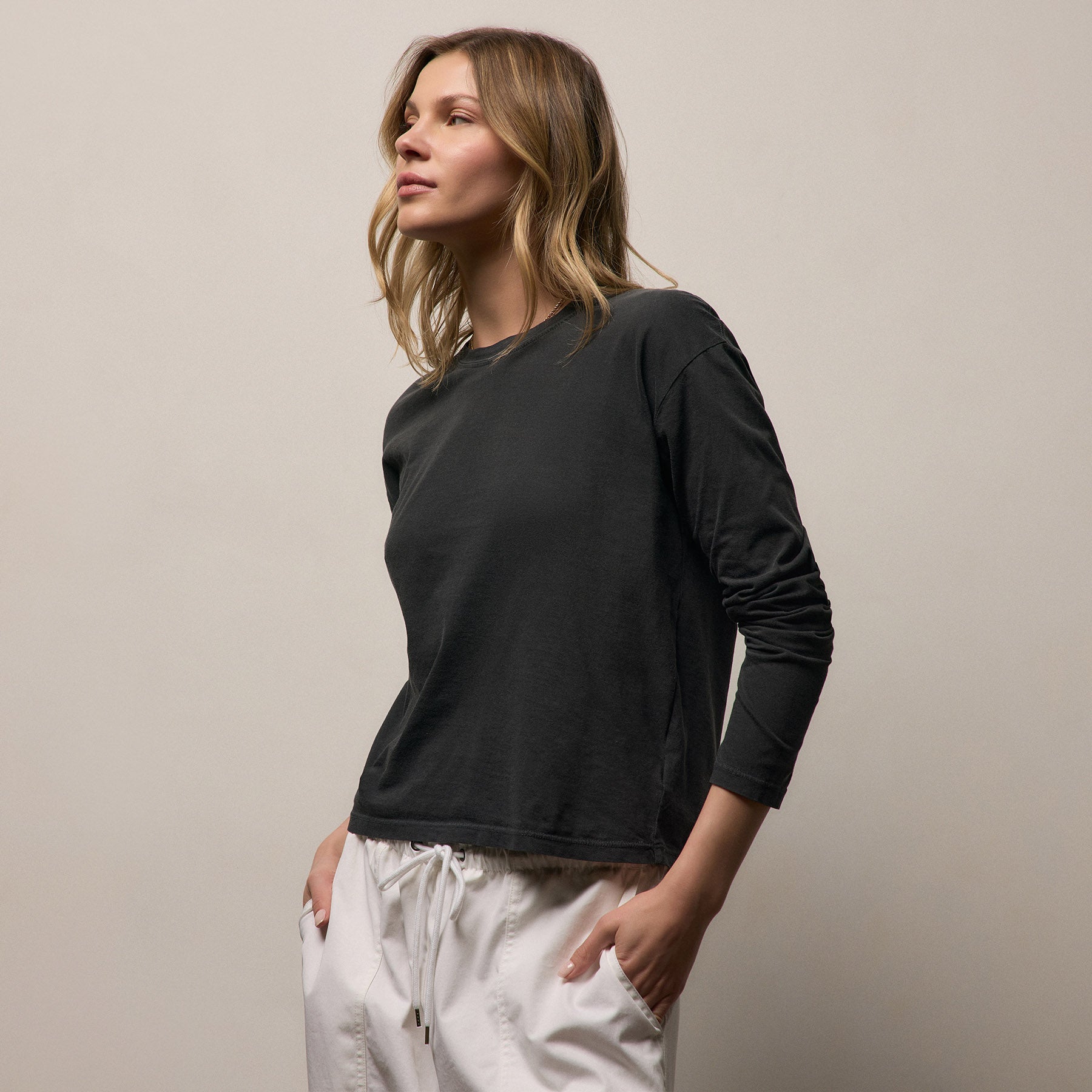 Vintage Boxy Tee in Carbon Pigment | James Perse Los Angeles