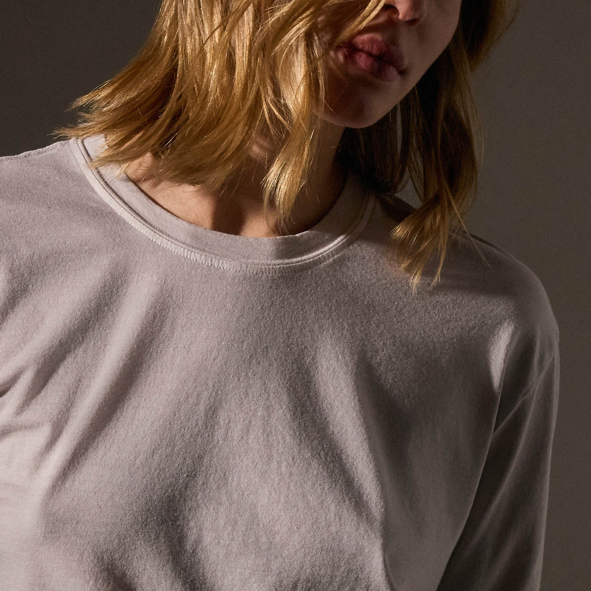 Vintage Boxy Tee  in Light Mist Pigment | James Perse Los Angeles