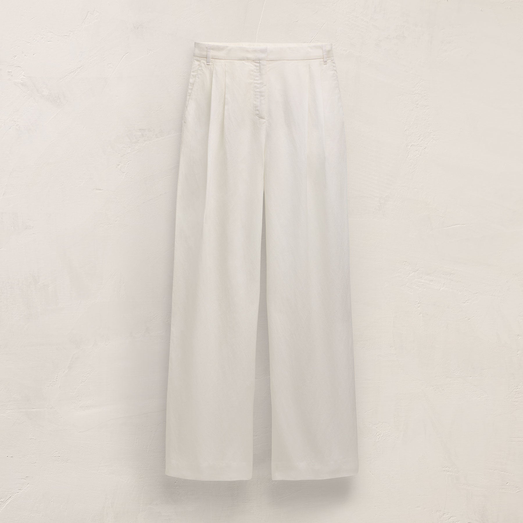 Twill Pleated Trouser In Off White | James Perse Los Angeles