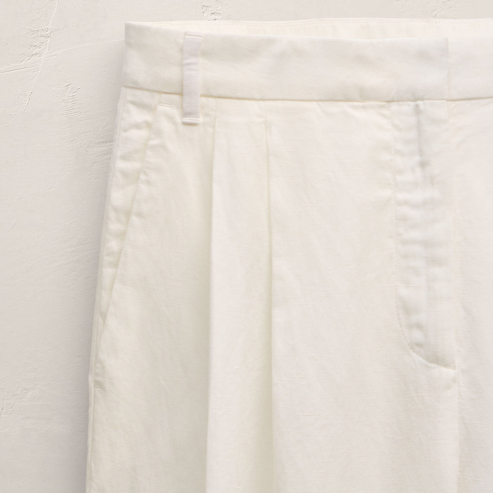 Twill Pleated Trouser In Off White | James Perse Los Angeles
