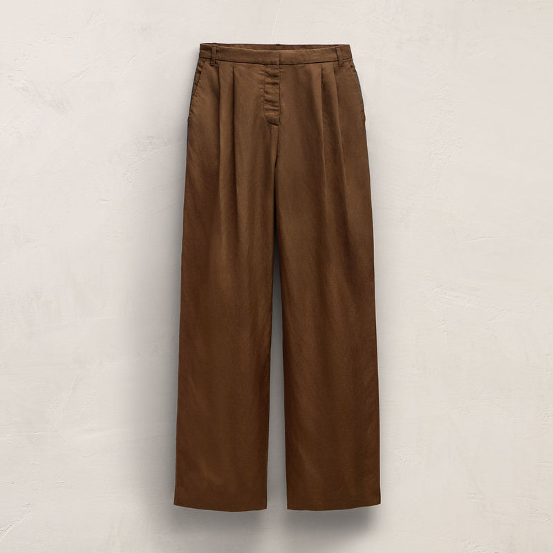 Twill Pleated Trouser in Truffle | James Perse Los Angeles