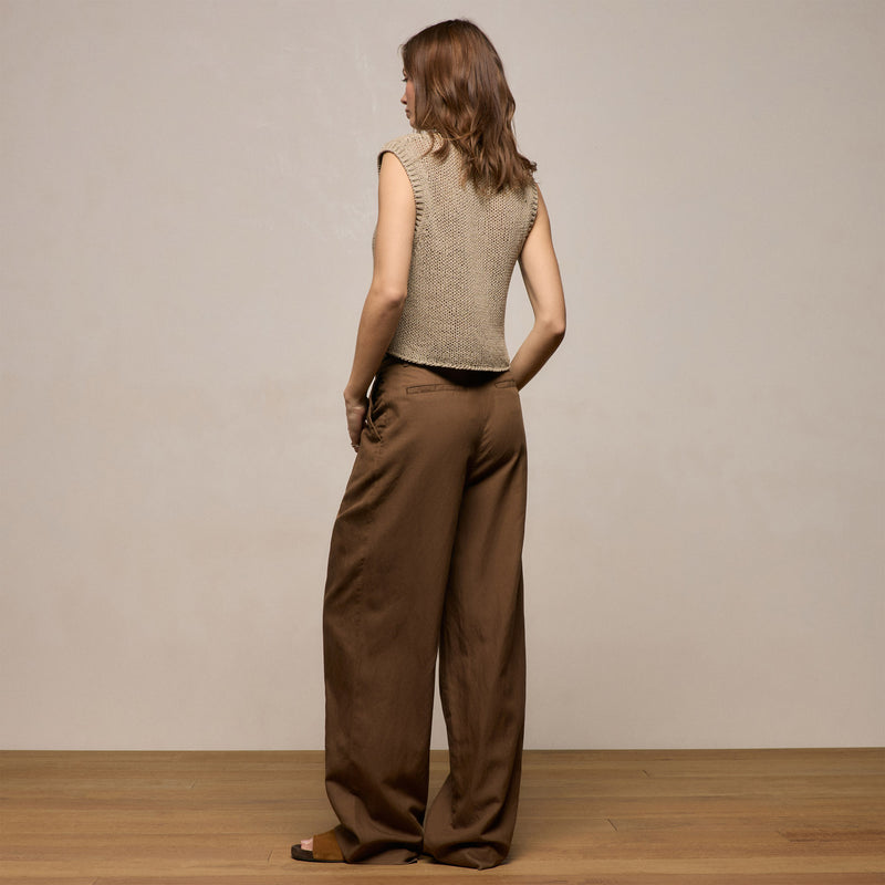 Twill Pleated Trouser in Truffle | James Perse Los Angeles
