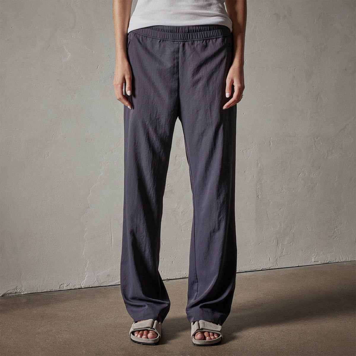 Monterey Trouser in Metal | James Perse Los Angeles