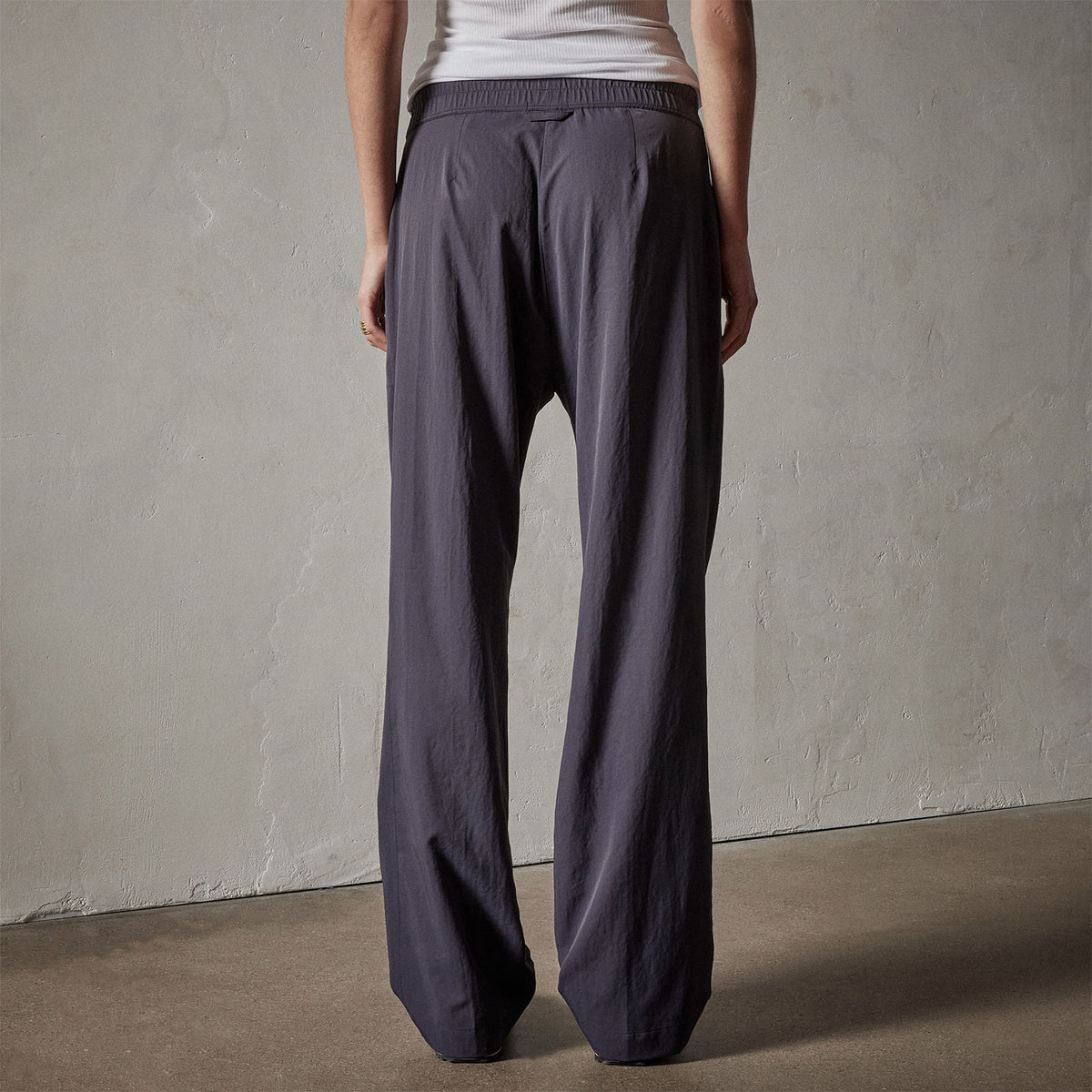 Monterey Trouser in Metal | James Perse Los Angeles