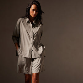 Lightweight Matte Satin Fluid Shirt in Mineral | James Perse Los Angeles