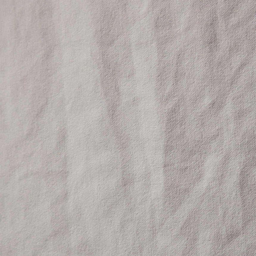 Lightweight Matte Sateen Short in White | James Perse in Los Angeles
