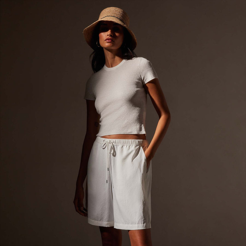 Lightweight Matte Sateen Short in White | James Perse in Los Angeles