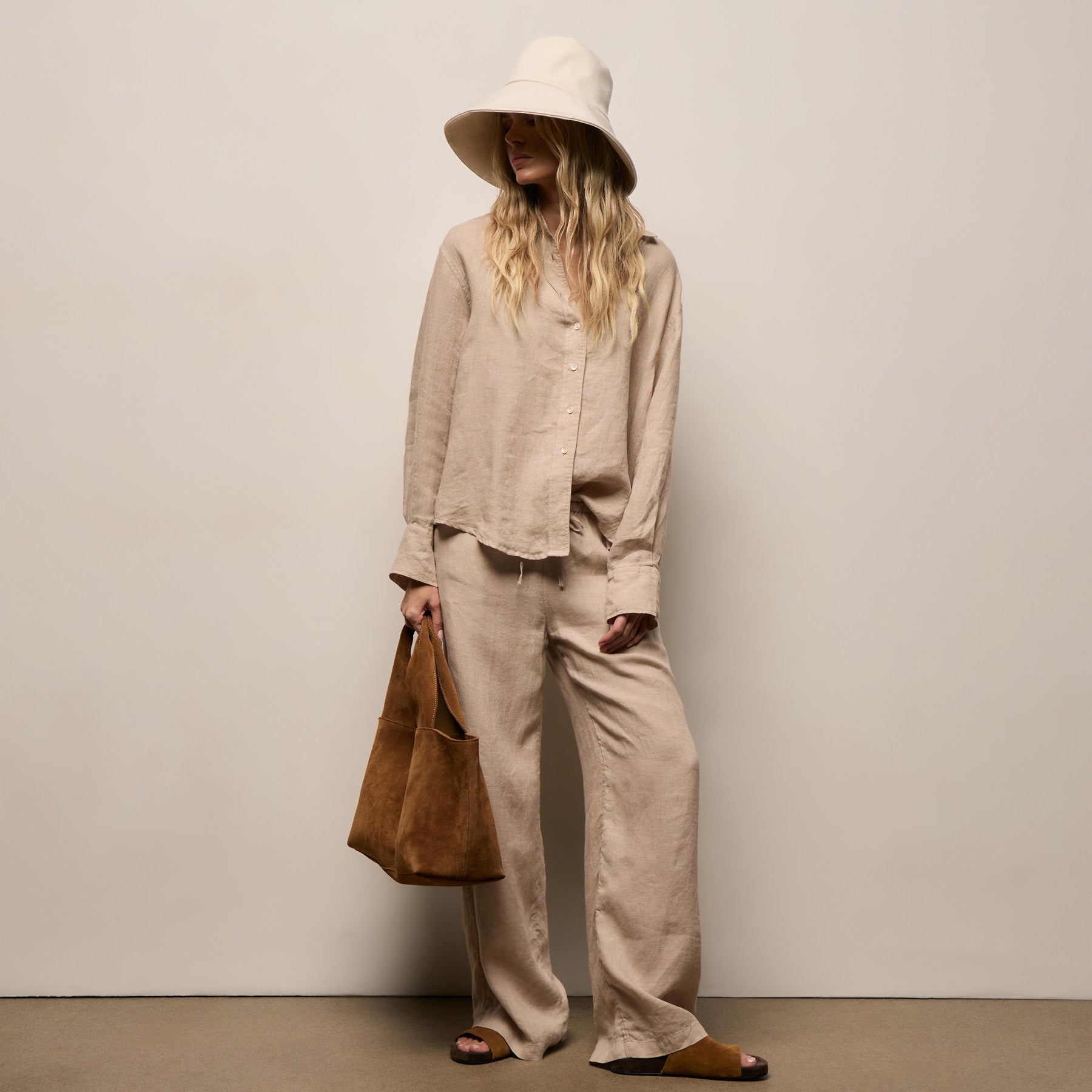 Suede Tote In Tabacco | James Perse Los Angeles