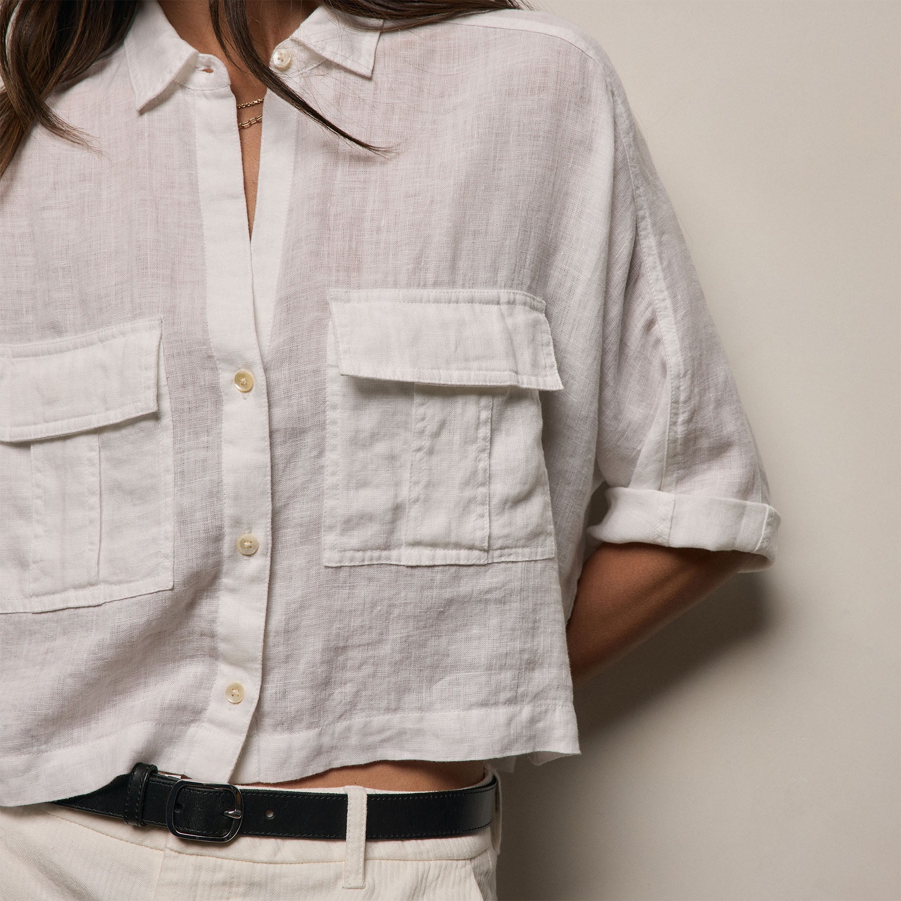 Linen Cropped Pocket Shirt in White | James Perse Los Angeles