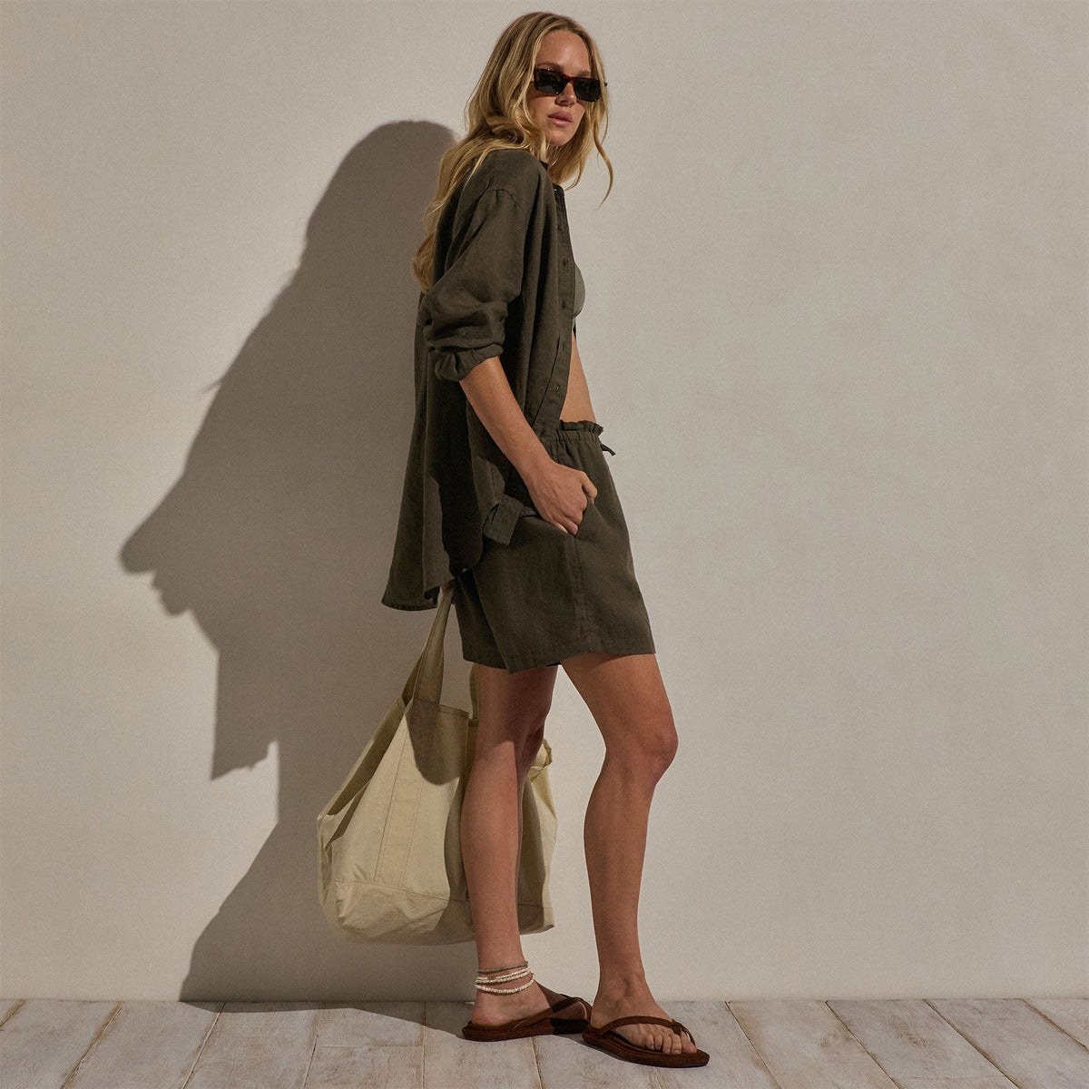 Linen Oversized Shirt in Army Green | James Perse Los Angeles