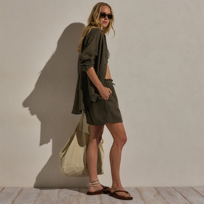 Linen Oversized Shirt in Army Green | James Perse Los Angeles