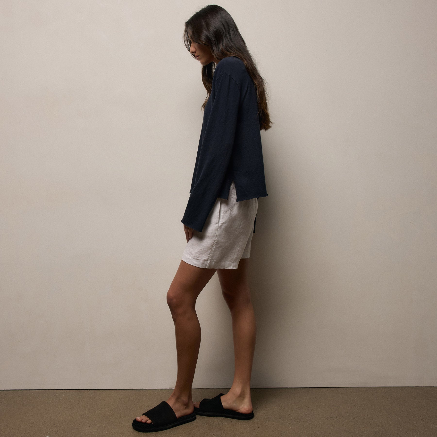 Linen Short in White | James Perse Los Angeles