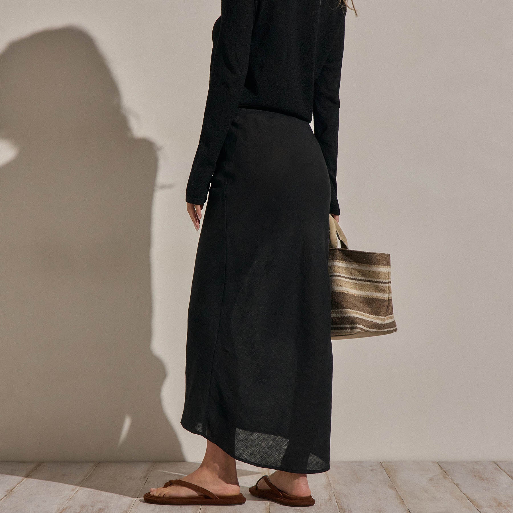 Linen Skirt in Black | James Perse Los Angeles