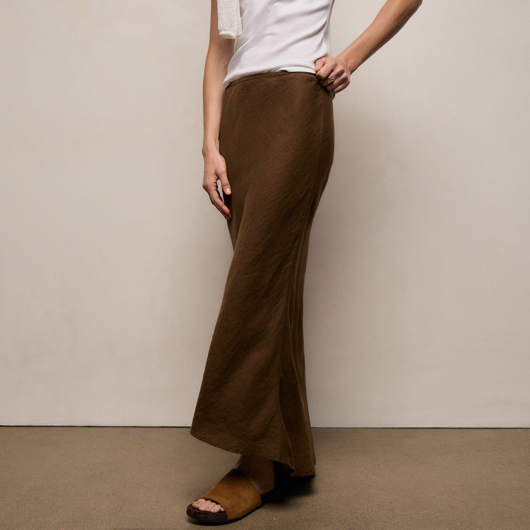 Linen Skirt In Cocoa | James Perse Los Angeles