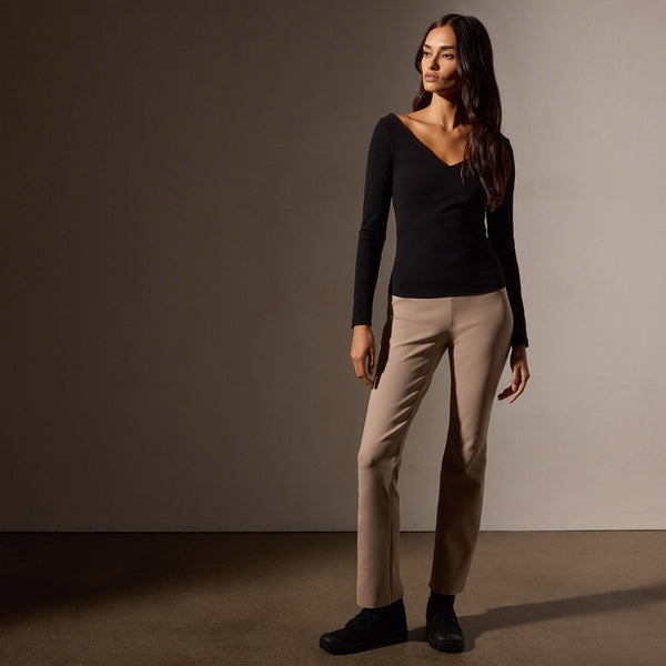 Stretch Lotus Rib Wide V Knit Top in Black | James Perse Los Angeles