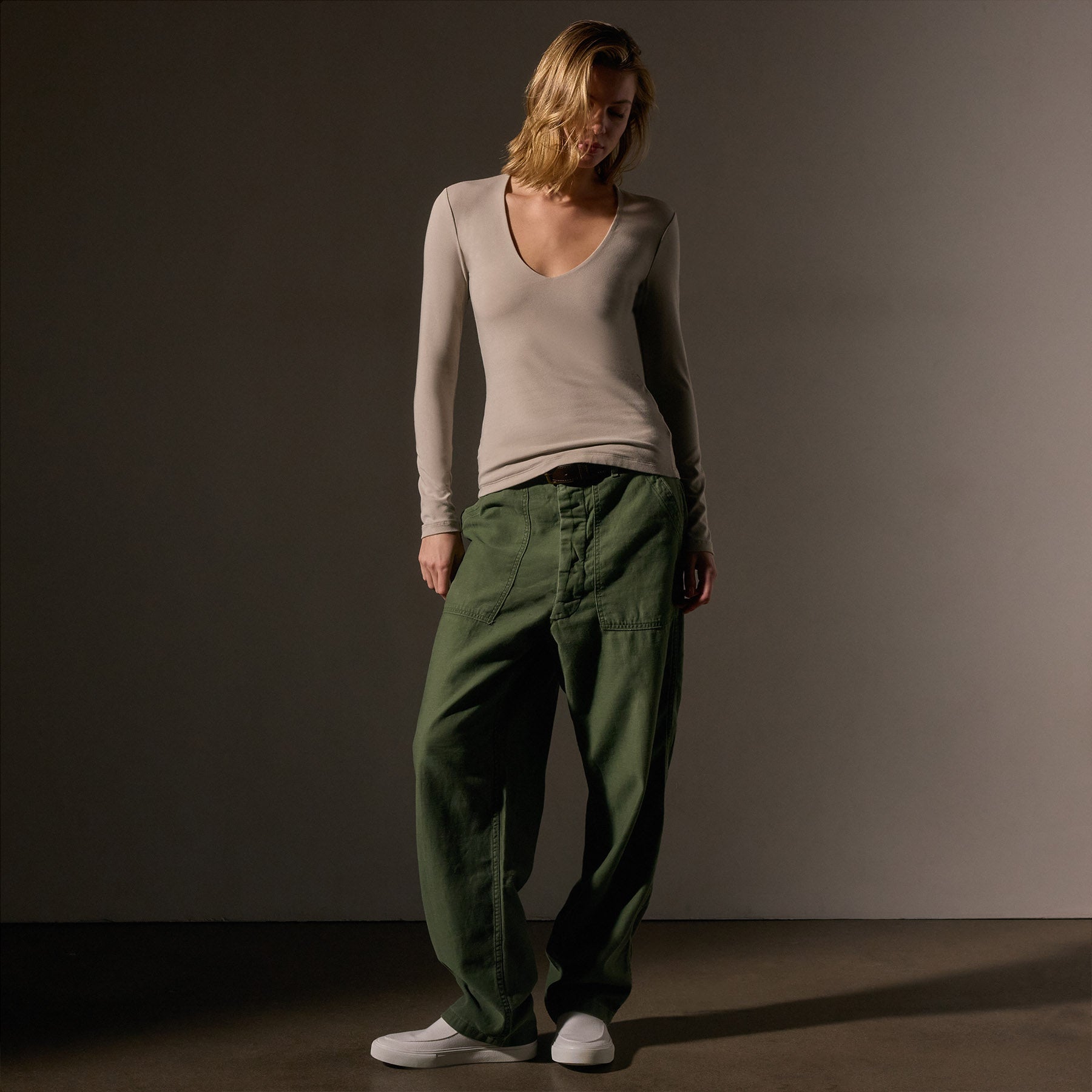 Stretch Lotus Deep V Tee  in Tan | James Perse Los Angeles