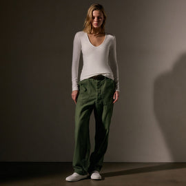 Stretch Lotus Deep V Tee  in White | James Perse Los Angeles