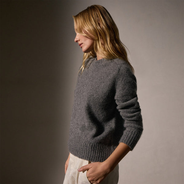 Cashmere Saddle Shoulder Crew Neck in Thunder | James Perse Los Angeles