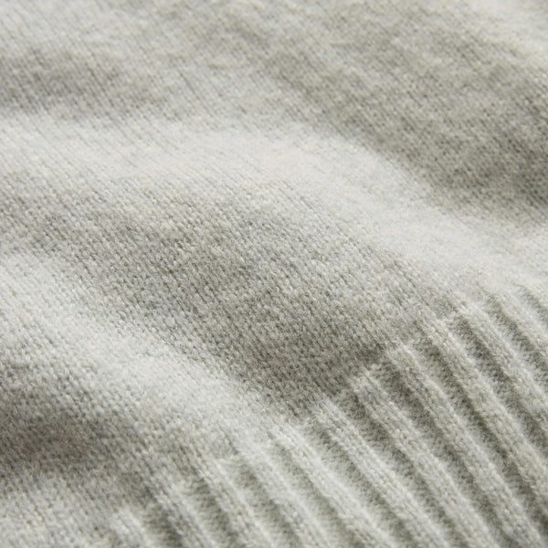 Lightweight Textured Cashmere Crew in Gypsophila | James Perse Los Angeles