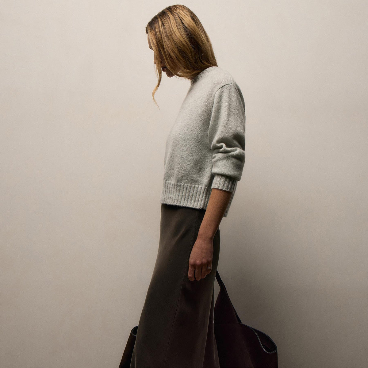 Lightweight Textured Cashmere Crew in Gypsophila | James Perse Los Angeles