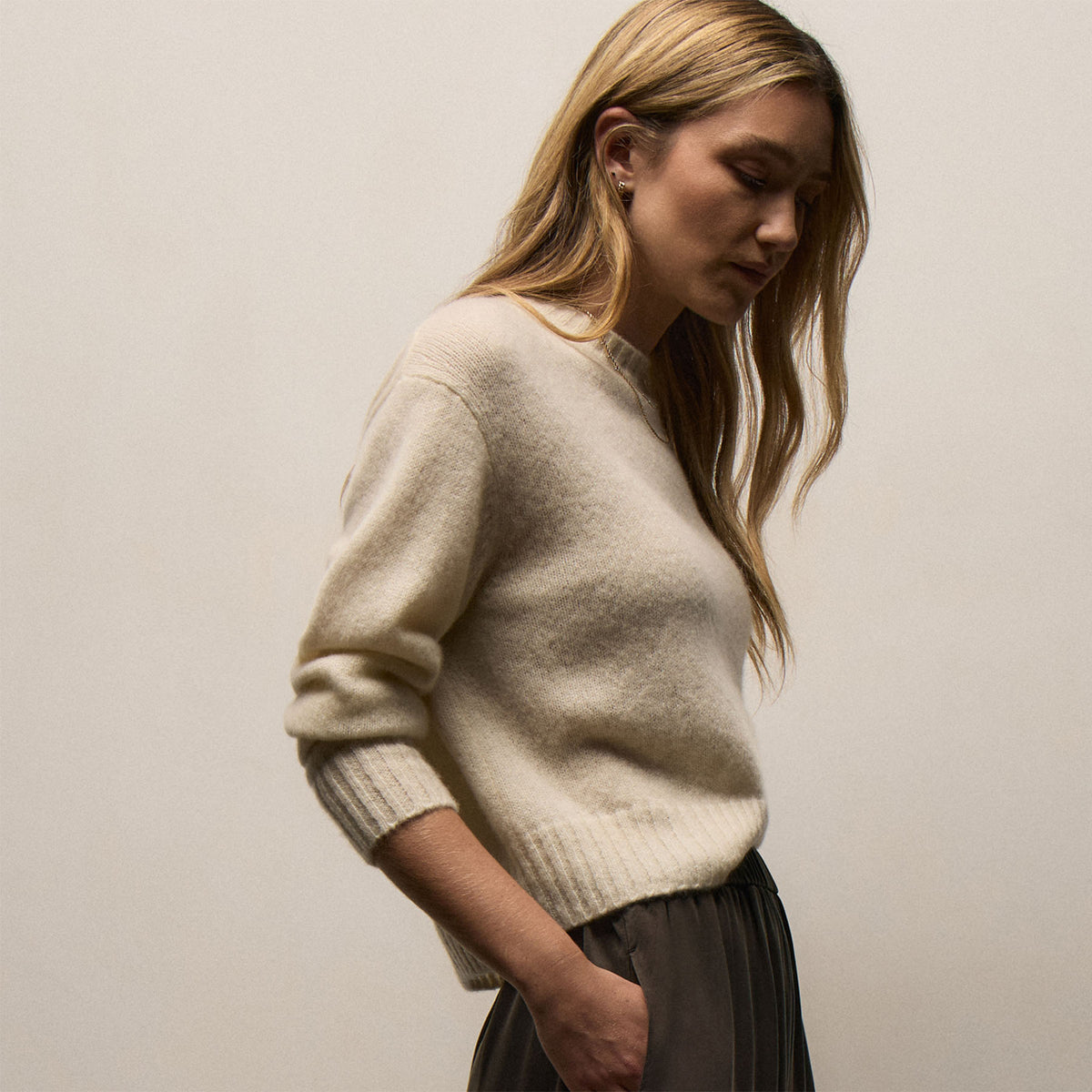 Lightweight Textured Cashmere Crew In Ivory | James Perse Los Angeles