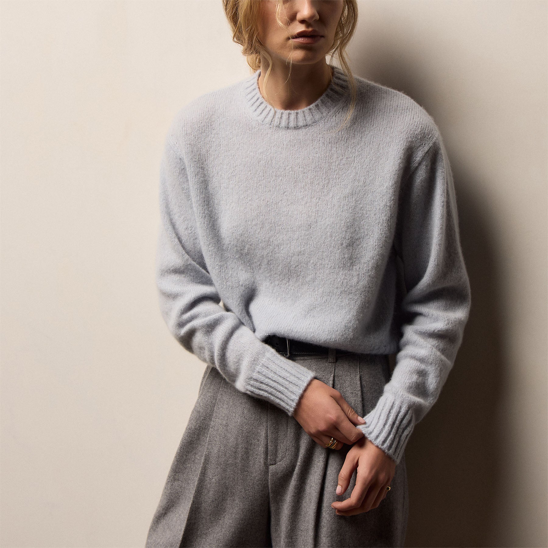 Lightweight Textured Cashmere Crew - Pale Blue | James Perse Los