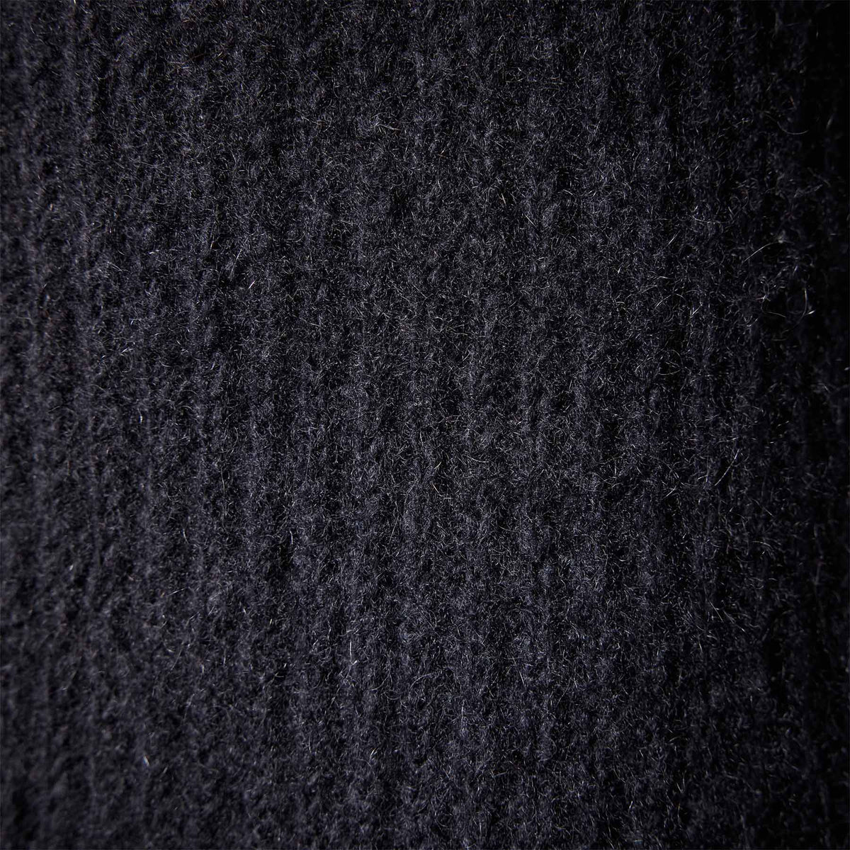 Cashmere Crew Sweater in Black | James Perse Los Angeles
