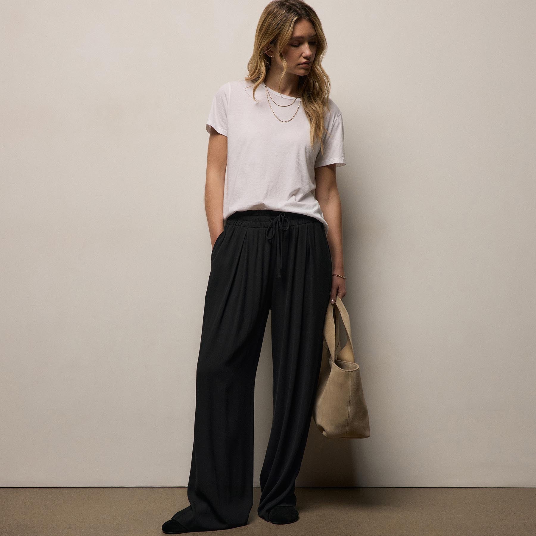 Soft Matte Pleated Pant - Black | James Perse Los Angeles