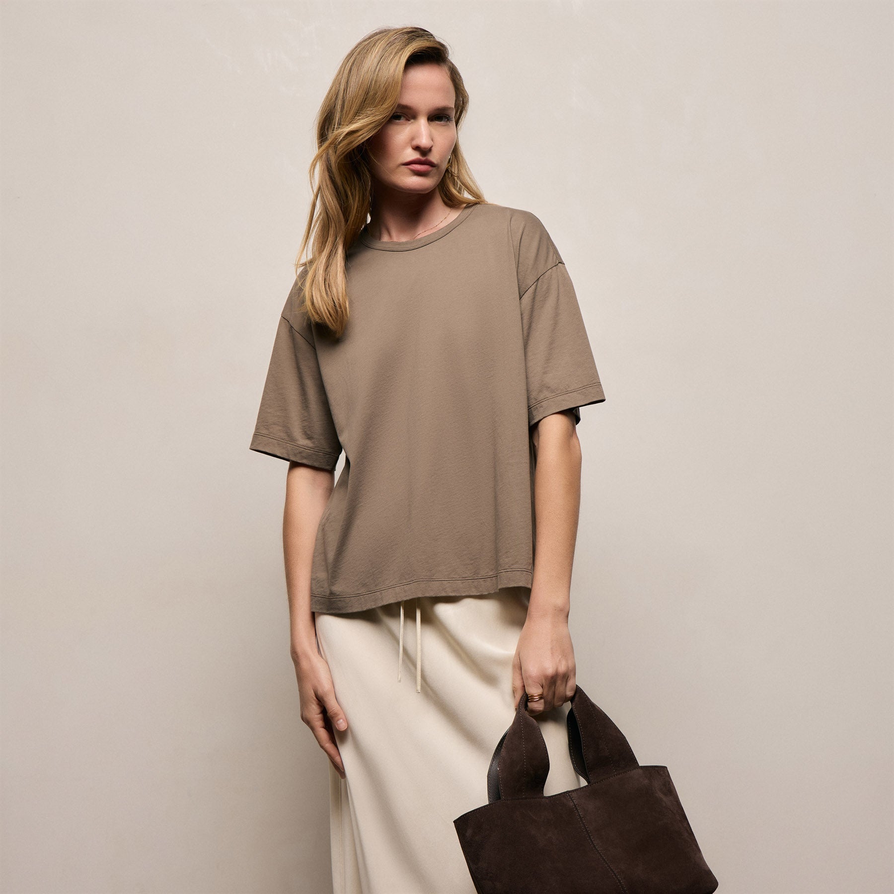 Lightweight Luxe Jersey Tee in Light Olive | James Perse Los Angeles