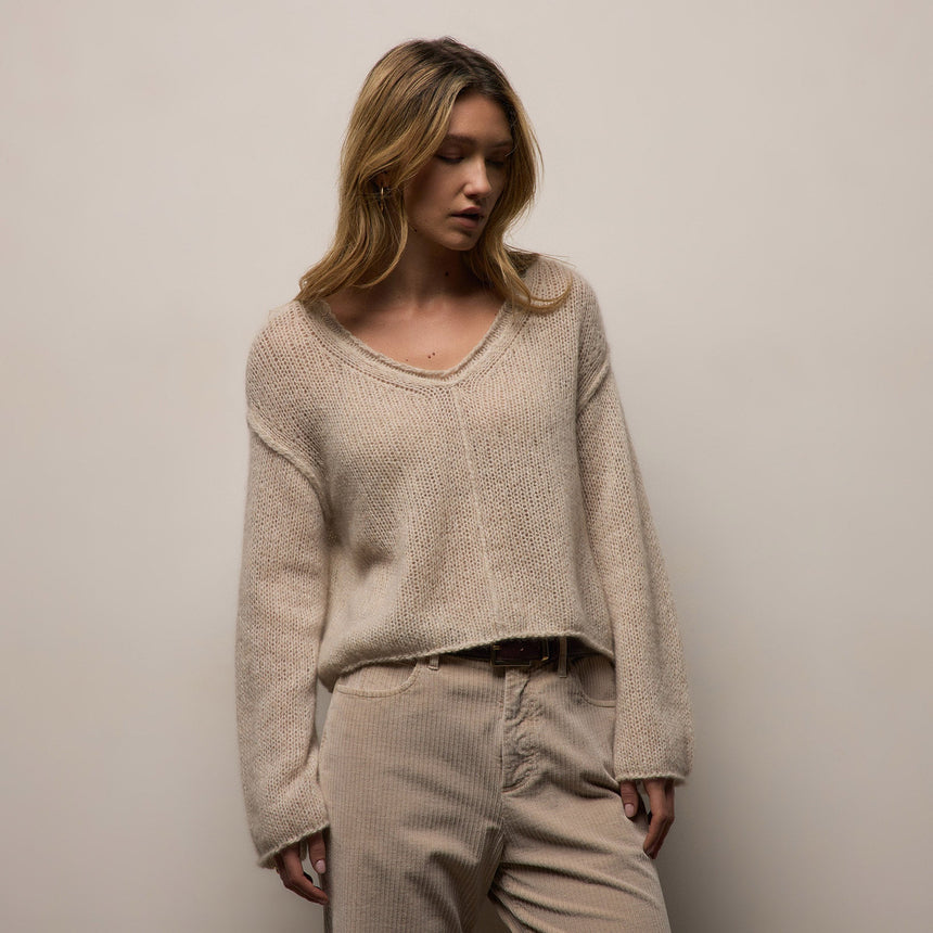 Cshmere Silk Marl Crpd V Neck in Alabaster Mix | James Perse Los Angeles
