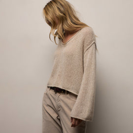 Cshmere Silk Marl Crpd V Neck in Alabaster Mix | James Perse Los Angeles