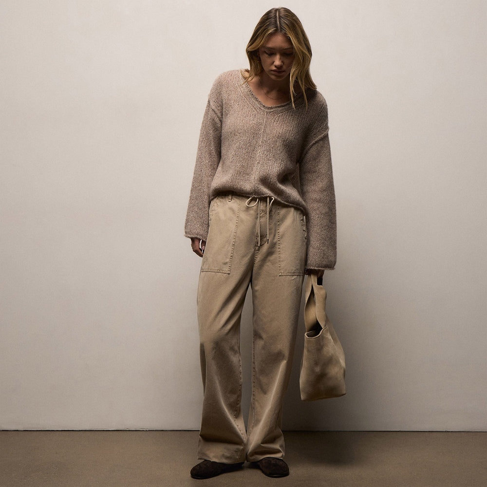 Cshmere Silk Marl Crpd V Neck in Grout Mix | James Perse Los Angeles