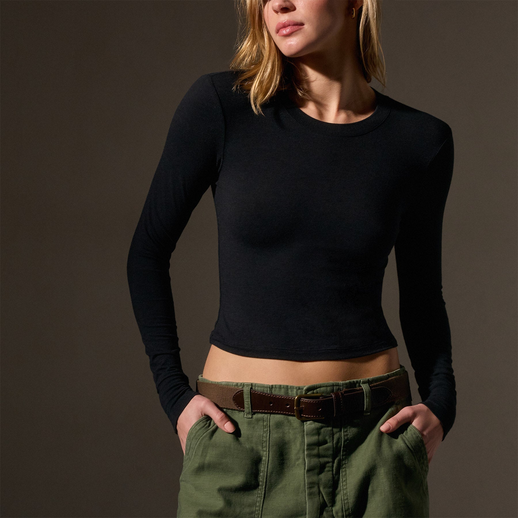 Long Sleeve Cropped Tee  in Black | James Perse Los Angeles