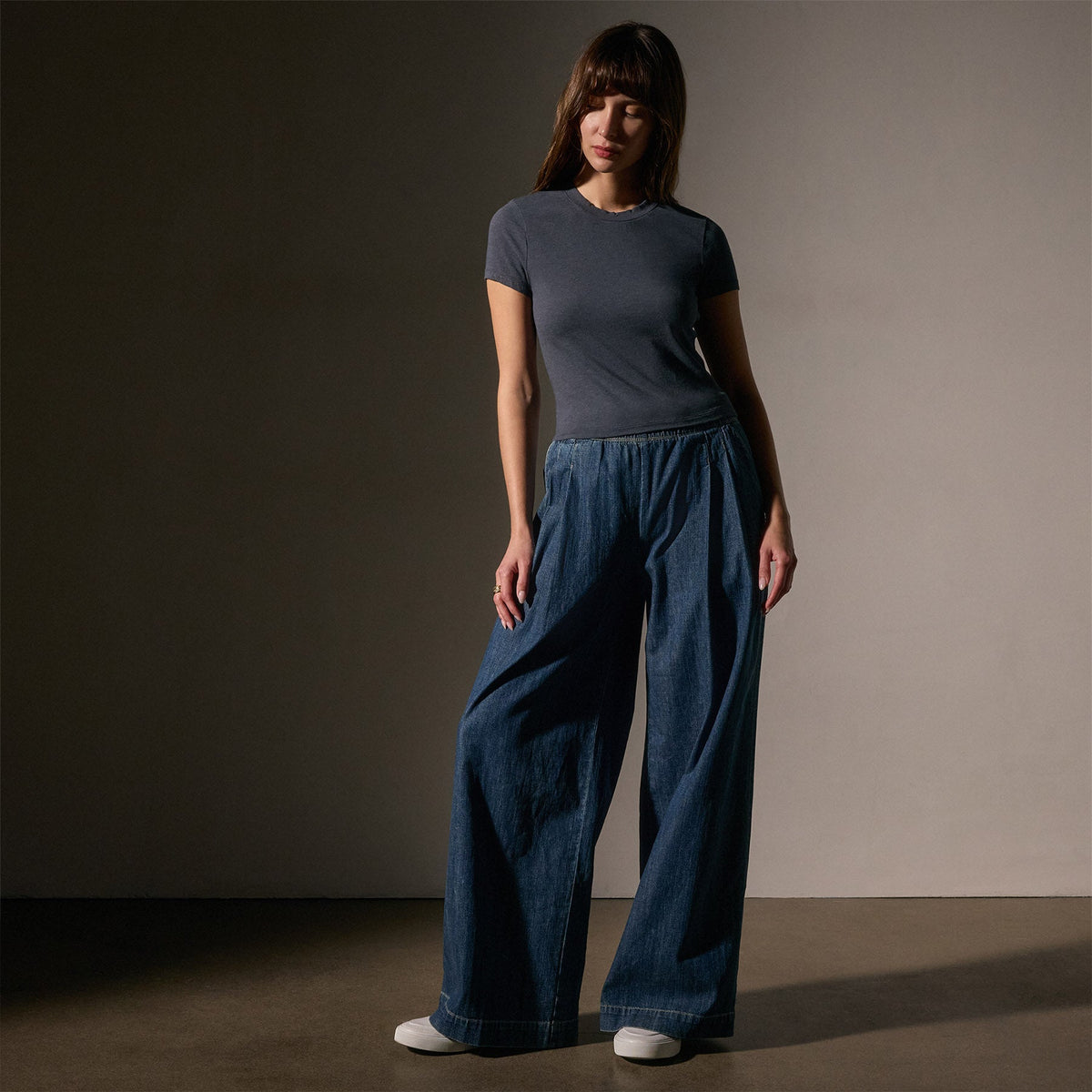 Short Sleeve Cropped Tee in Asphalt | James Perse Los Angeles