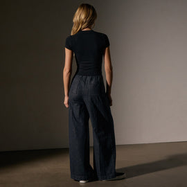 Short Sleeve Cropped Tee  in Black | James Perse Los Angeles