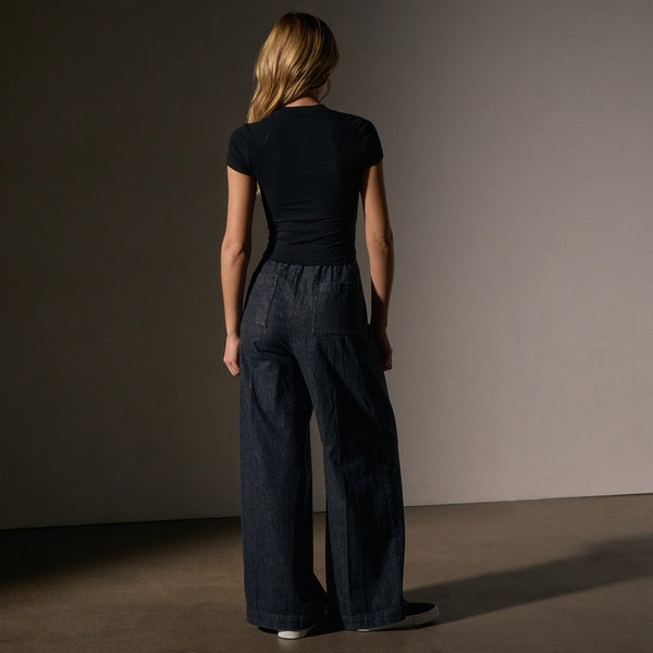 Short Sleeve Cropped Tee  in Black | James Perse Los Angeles