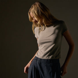 Short Sleeve Cropped Tee  in Overcast | James Perse Los Angeles