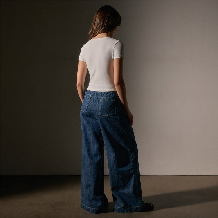 VinNeck Cropped Tee in White | James Perse Los Angeles