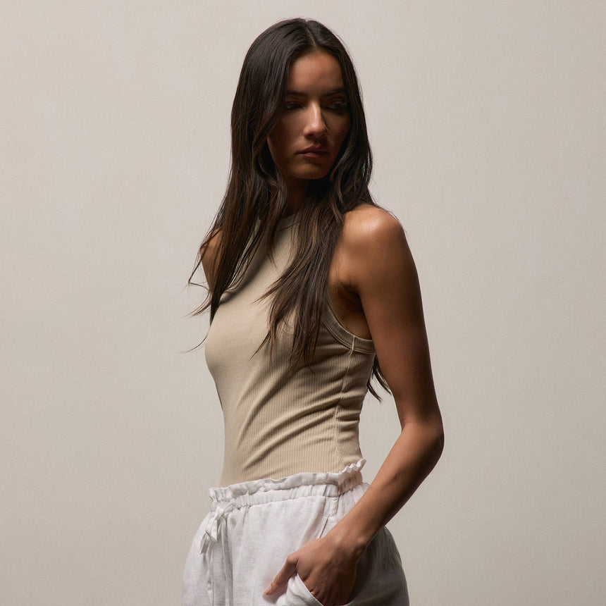 Sunset Tank in Light Khaki Pigment | James Perse Los Angeles