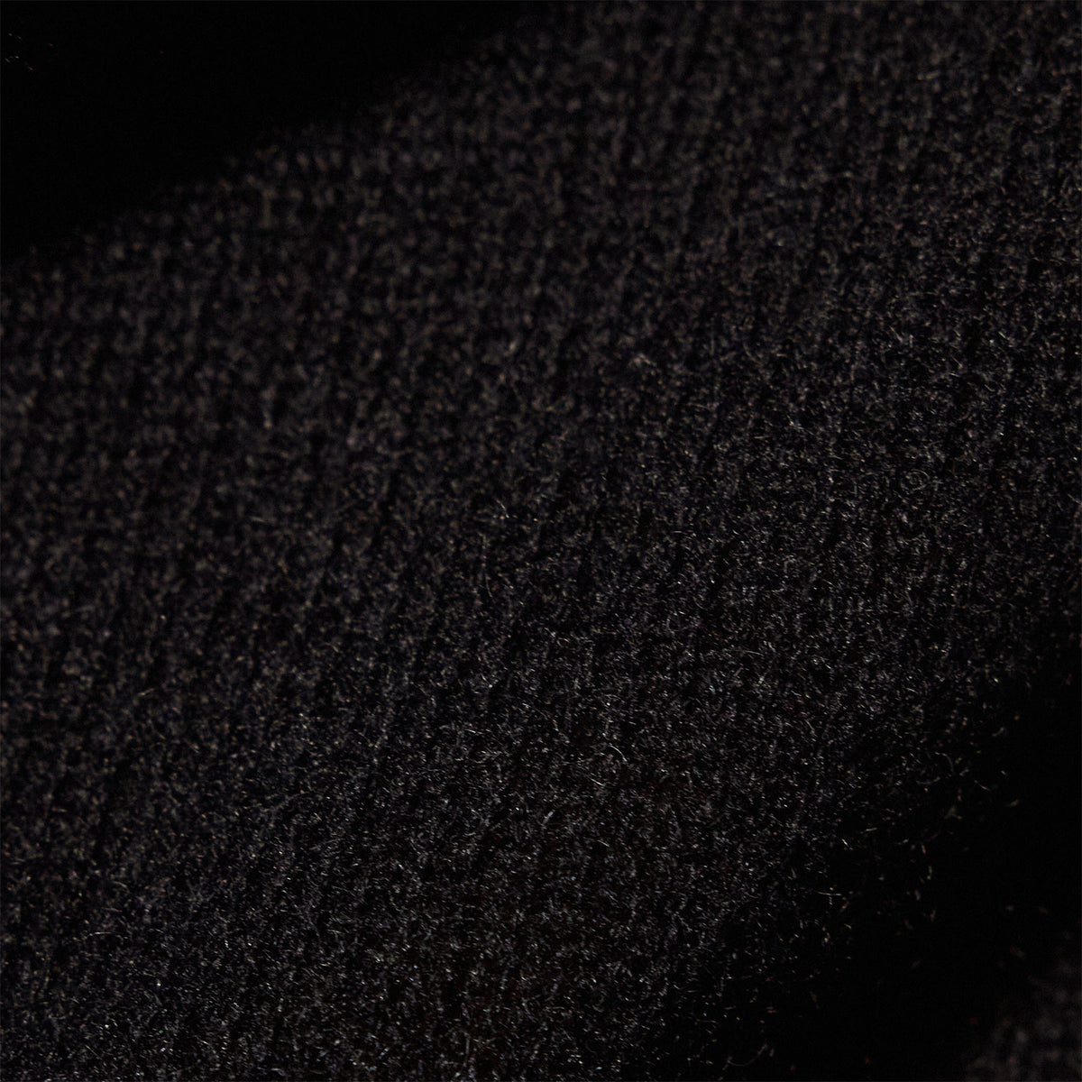 Soft Featherweight Cashmere Deep V Sweater in Black | James Perse Los Angeles