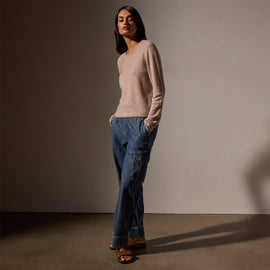 Soft Featherweight Cashmere Crew Neck Sweater in Coyote | James Perse Los Angeles