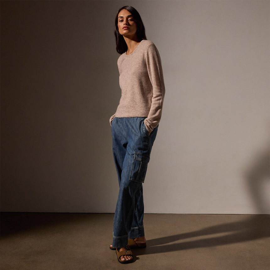 Soft Featherweight Cashmere Crew Neck Sweater in Coyote | James Perse Los Angeles