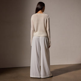 Soft Featherweight Cashmere Crew Neck Sweater in Oyster | James Perse Los Angeles