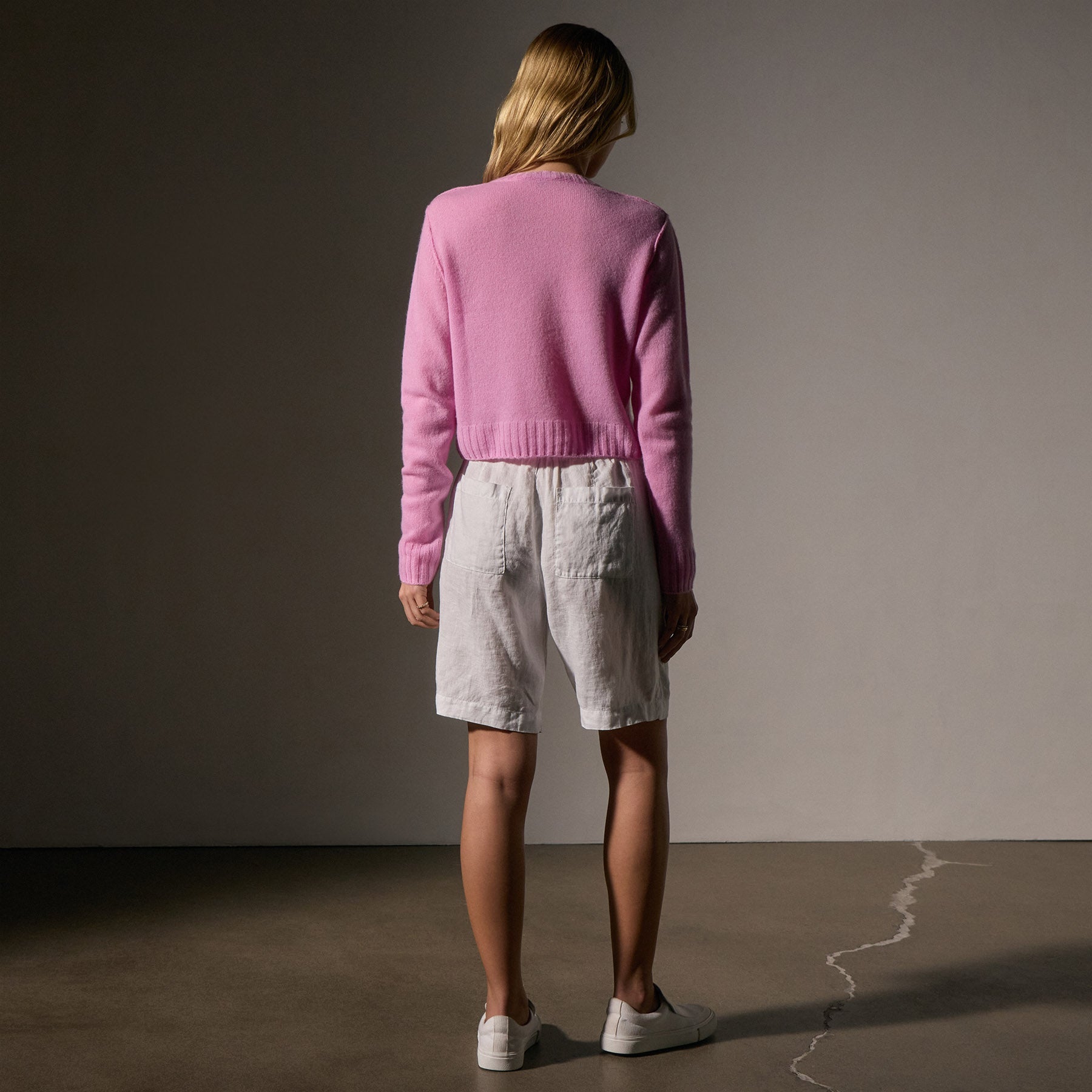 Cashmere Cropped Crew Neck in Blossom | James Perse Los Angeles