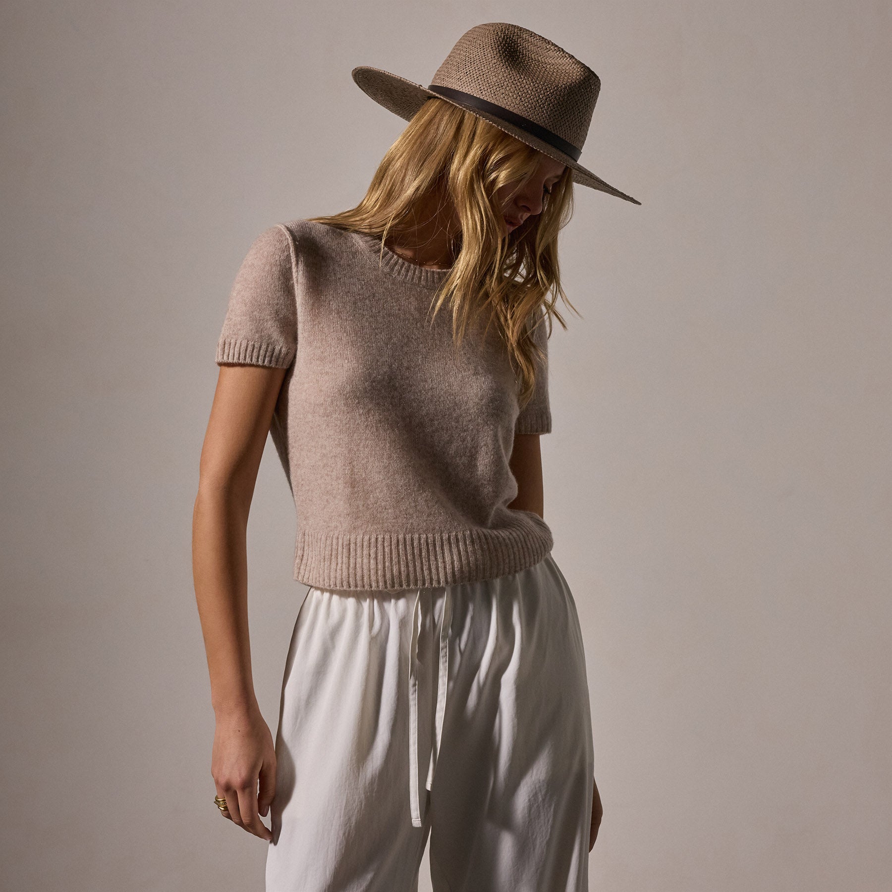 Soft Featherweight Cashmere Short Sleeve in Light Beige | James Perse Los Angeles