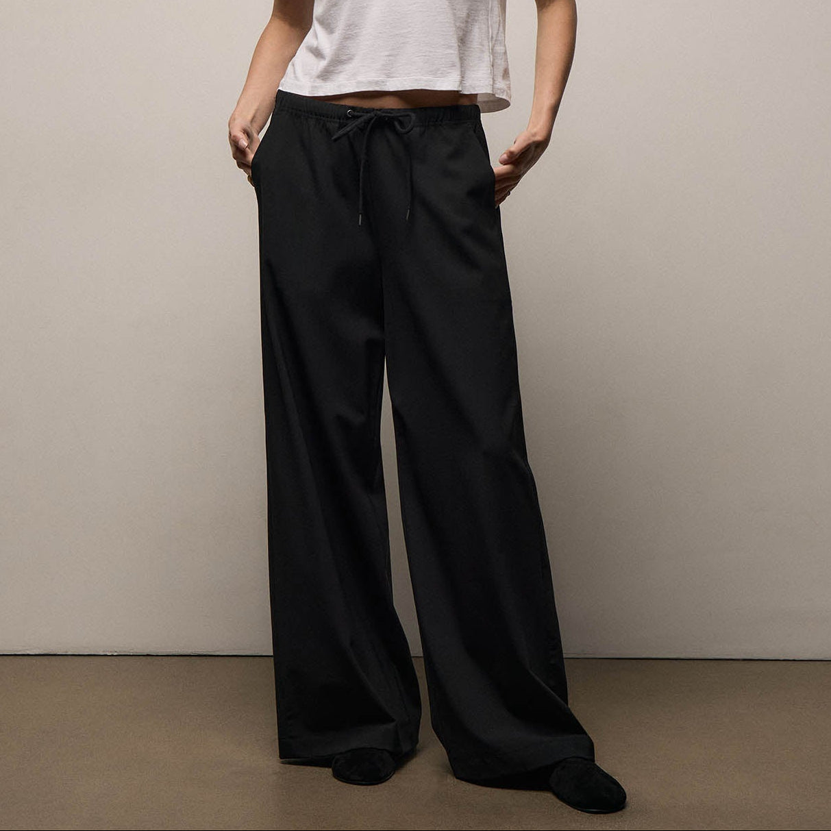 Stretch Wool Wide Leg in Black | James Perse Los Angeles