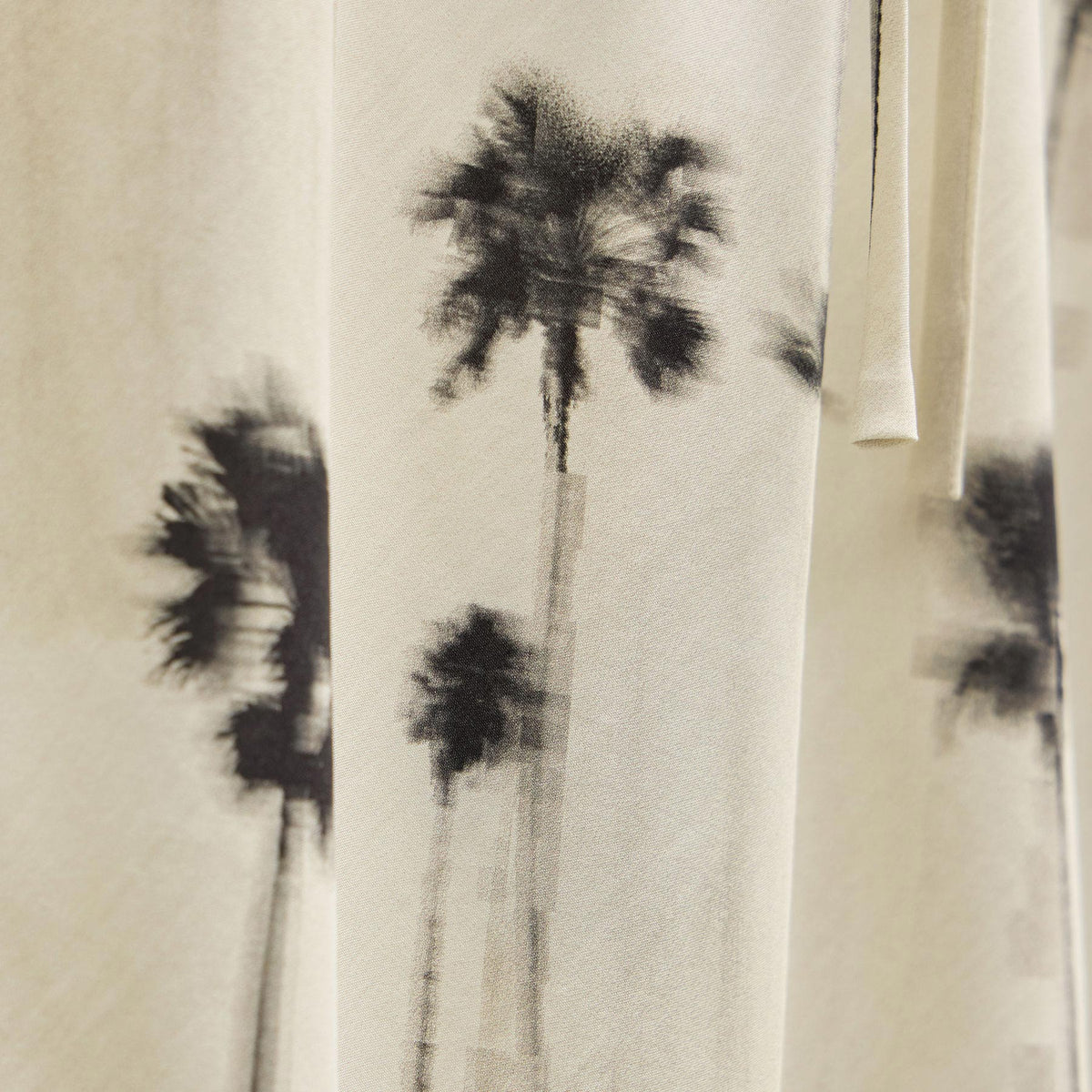 Printed Washed Silk Strappy Cami in Allover Palm Print | James Perse Los Angeles