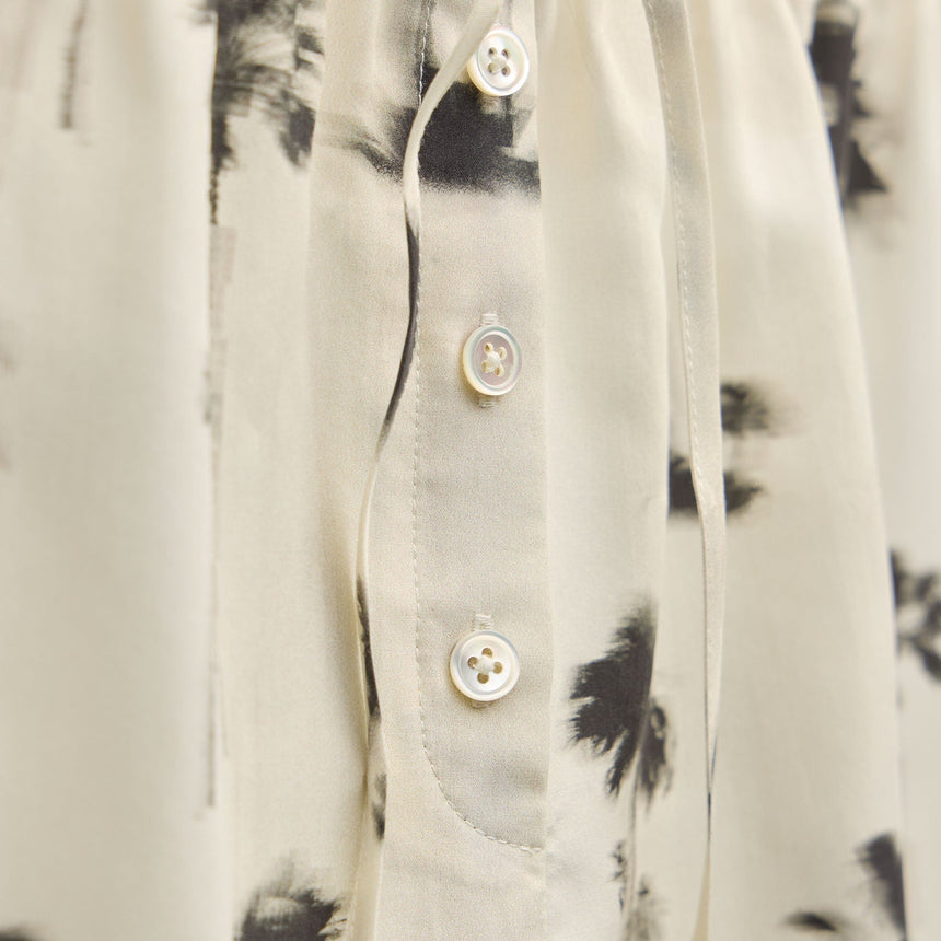 Printed Washed Silk Shortie in Allover Palm Print | James Perse Los Angeles